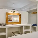 Skopelitian Relaxing House 펜션 스코펠로스 타운