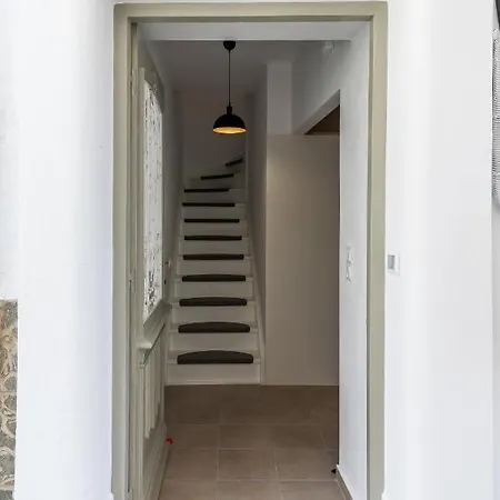 펜션 Skopelitian Relaxing House 스코펠로스 타운