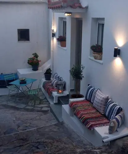 Skopelitian Relaxing House Ferienhaus